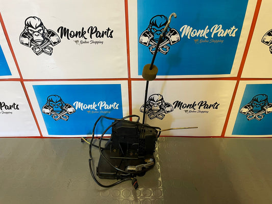 Cerradura delantera izquierda MERCEDES C W203 004133112631