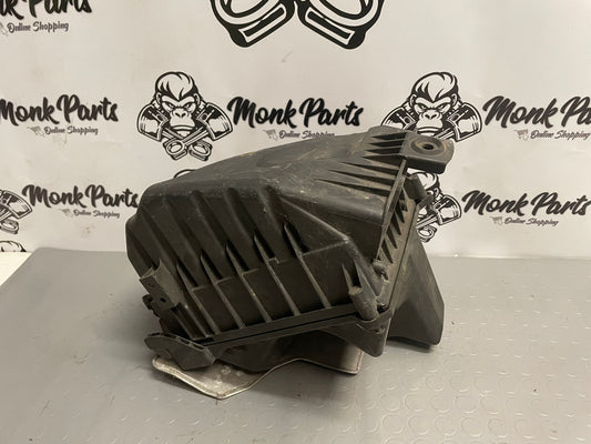 Caja filtro aire AUDI A4 B7 2.0 TDI 03G133837