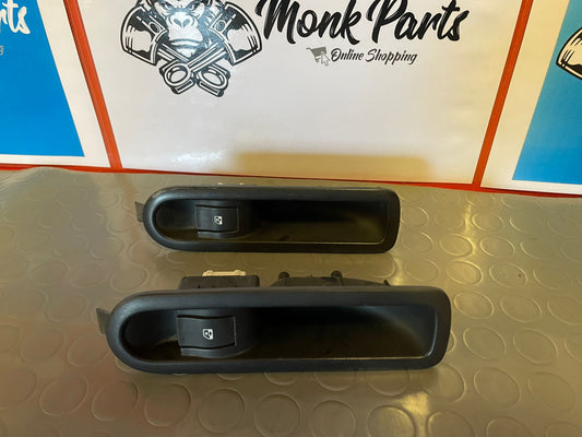 Mando elevalunas trasero RENAULT MEGANE II y SCENIC II 156013870 (precio unidad)