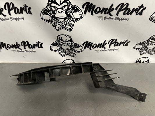 Soporte derecho paragolpes trasero VW GOLF IV 1J6807394