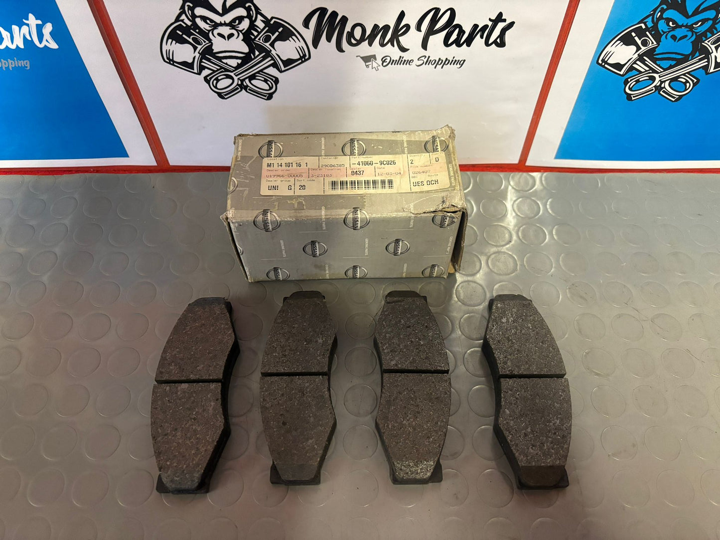 Pastillas freno delanteras NISSAN BLUEBIRD 41060-9C026 , NUEVAS