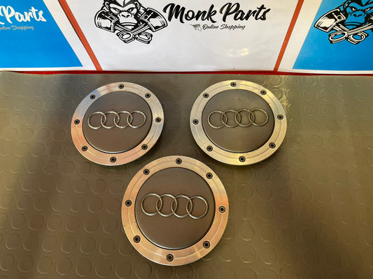 Tapa centro llanta AUDI A8 S8 4B0601165A (precio unidad)