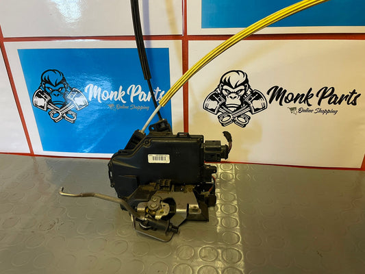 Cerradura trasera derecha AUDI A6 C5 4B0839016G