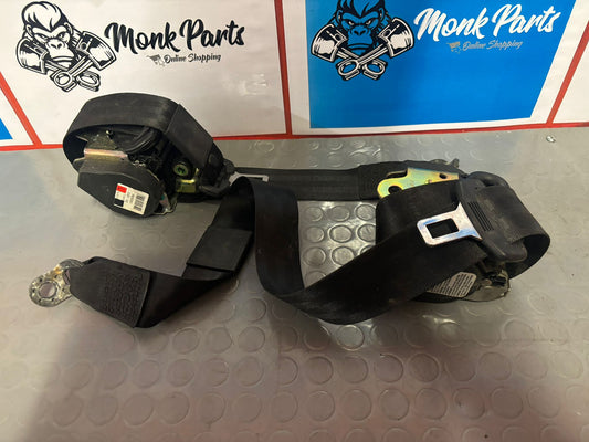 Cinturones delanteros AUDI A6 C5 4B0857705A 4B0857706A (precio unidad)