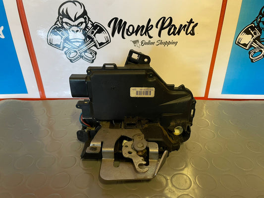 Cerradura delantera izquierda AUDI A4 B6 4B1837015G