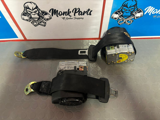 Cinturones traseros AUDI A6 C5 4B5857805 4B5857806 (precio unidad)