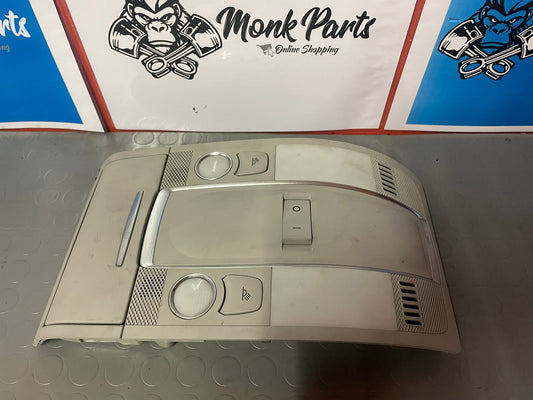 Luz techo AUDI A6 C6 4F0947135BQ