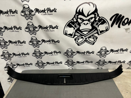 Moldura entrada maletero BMW X3 E83 5147 7049045