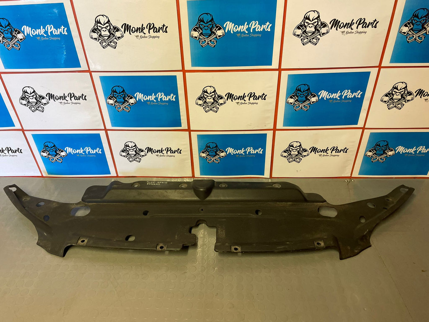Moldura superior radiador TOYOTA LAND CRUISER 150 53292-60080