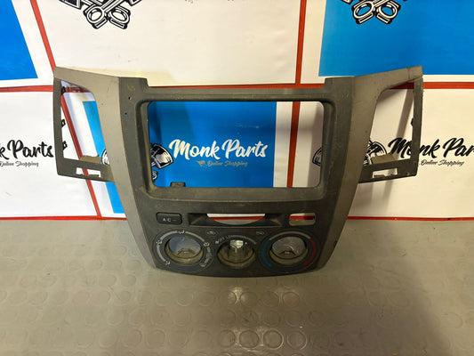 Moldura consola central TOYOTA HILUX VII 7 55420-0K010