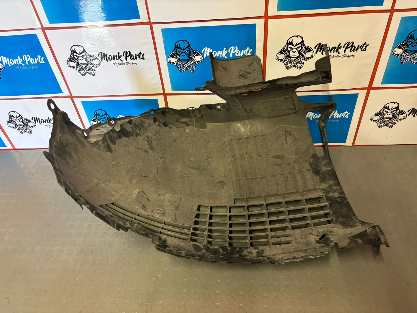 Paso rueda delantero izquierdo NISSAN GTR R35 6384539B2B 6384562B2A