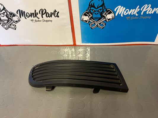 Tapa derecha paragolpes SEAT CORDOBA 6K0853666A