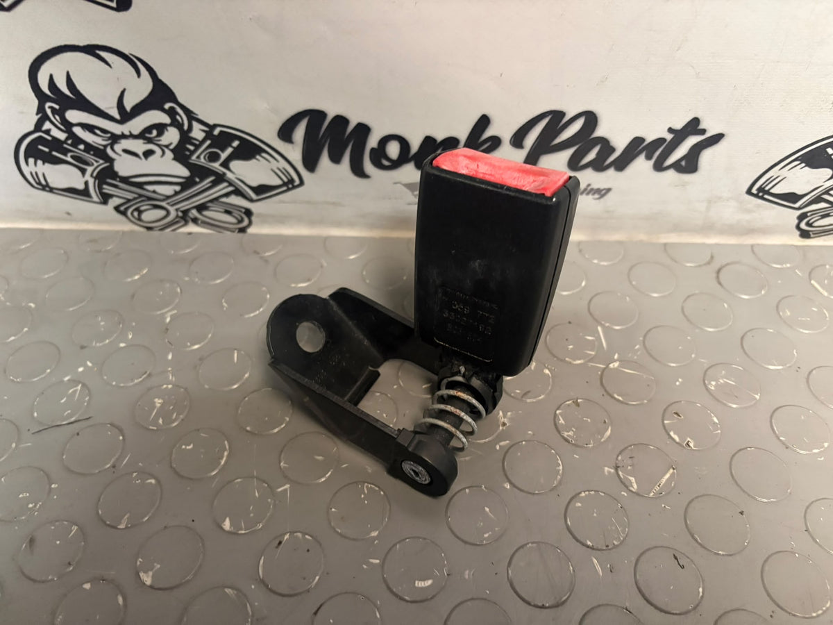 Enganche cinturon trasero derecho BMW SERIE 5 E60 E61 7059772