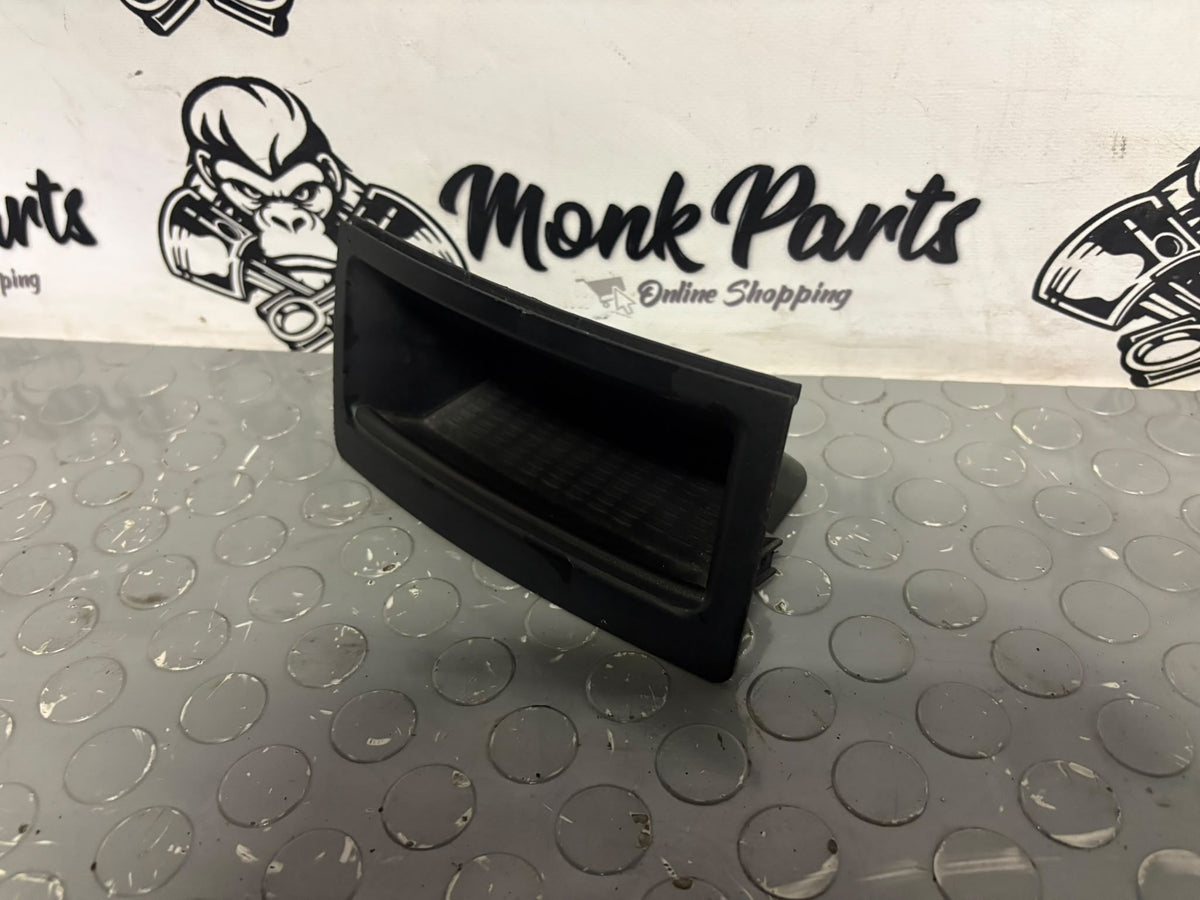 Guantera consola central BMW SERIE 5 E60 E61 7059956