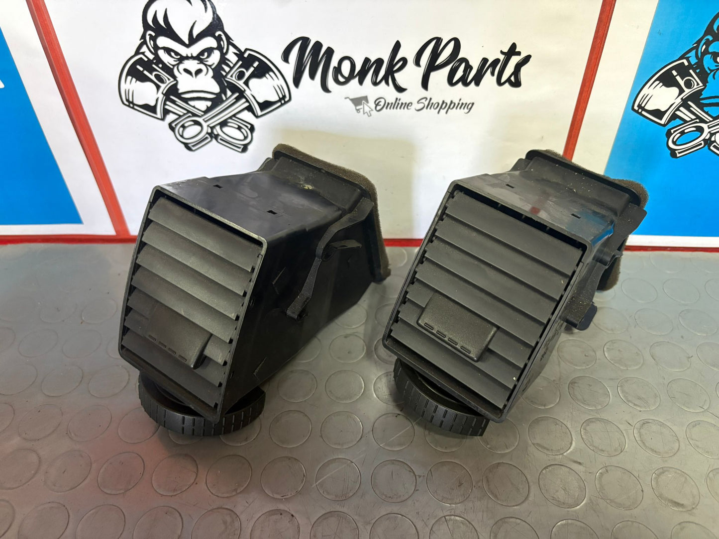 Aireadores consola central VW TRANSPORTER T5 7H0815705A 7H0815706A