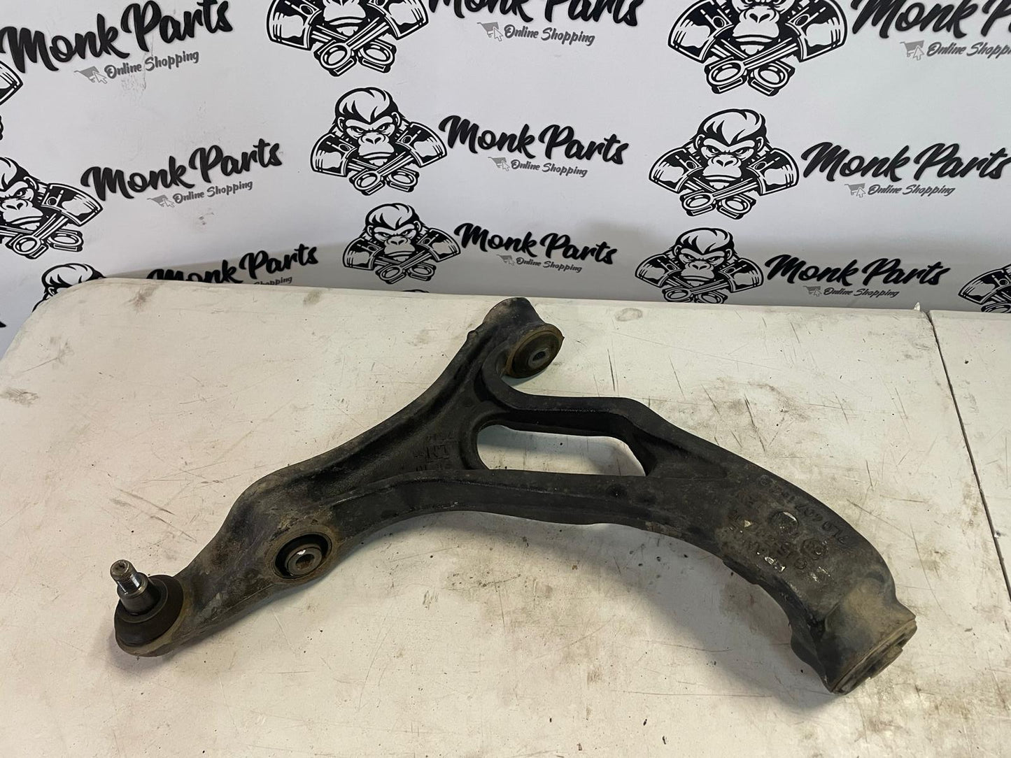 Brazo suspension derecho VW TOUAREG 7L0407154B