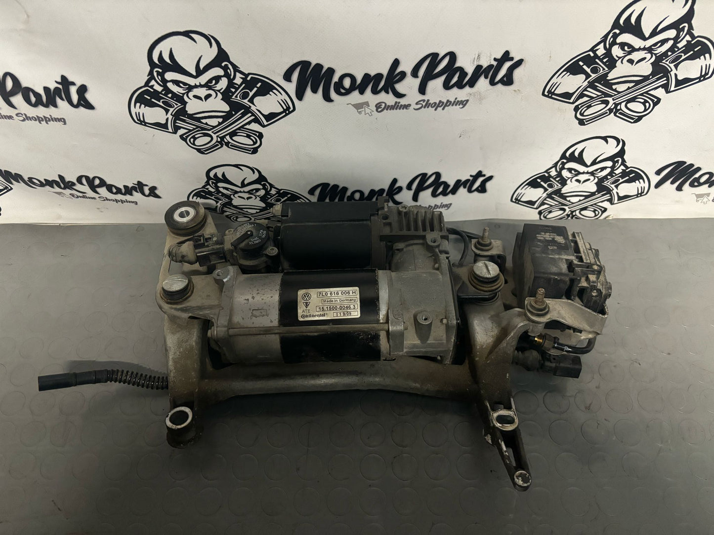 Compresor suspension neumatica PORSCHE CAYENNE 955 957 7L0616006H