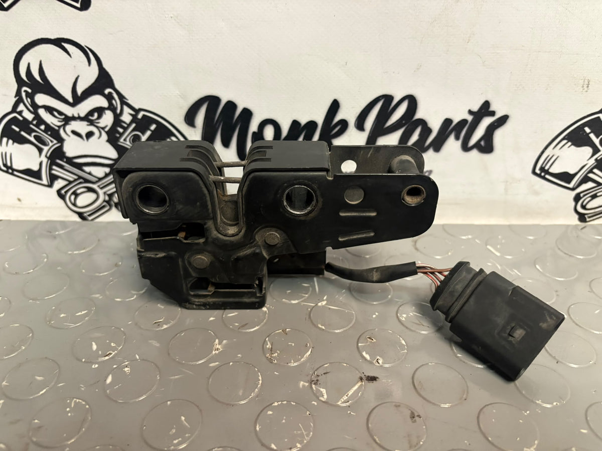 Cerradura capó PORSCHE CAYENNE y VW TOUAREG 7L0823509 B