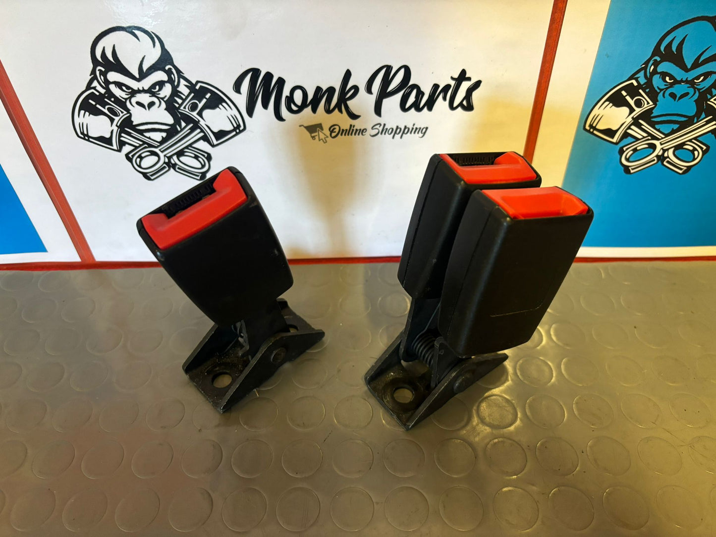 Enganches cinturón traseros VW TOUAREG y PORSCHE CAYENNE 7L0857822C 7L0857821C