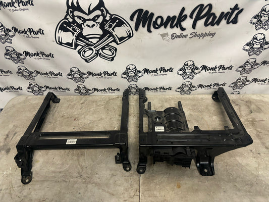 Base asiento PORSCHE CAYENNE , AUDI Q7 , VW TOUAREG 7L0881678G 7L0881677G (PRECIO UNIDAD)