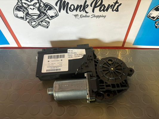 Motor elevalunas trasero derecho VW TOUAREG 7L0959704D 3D0959794F