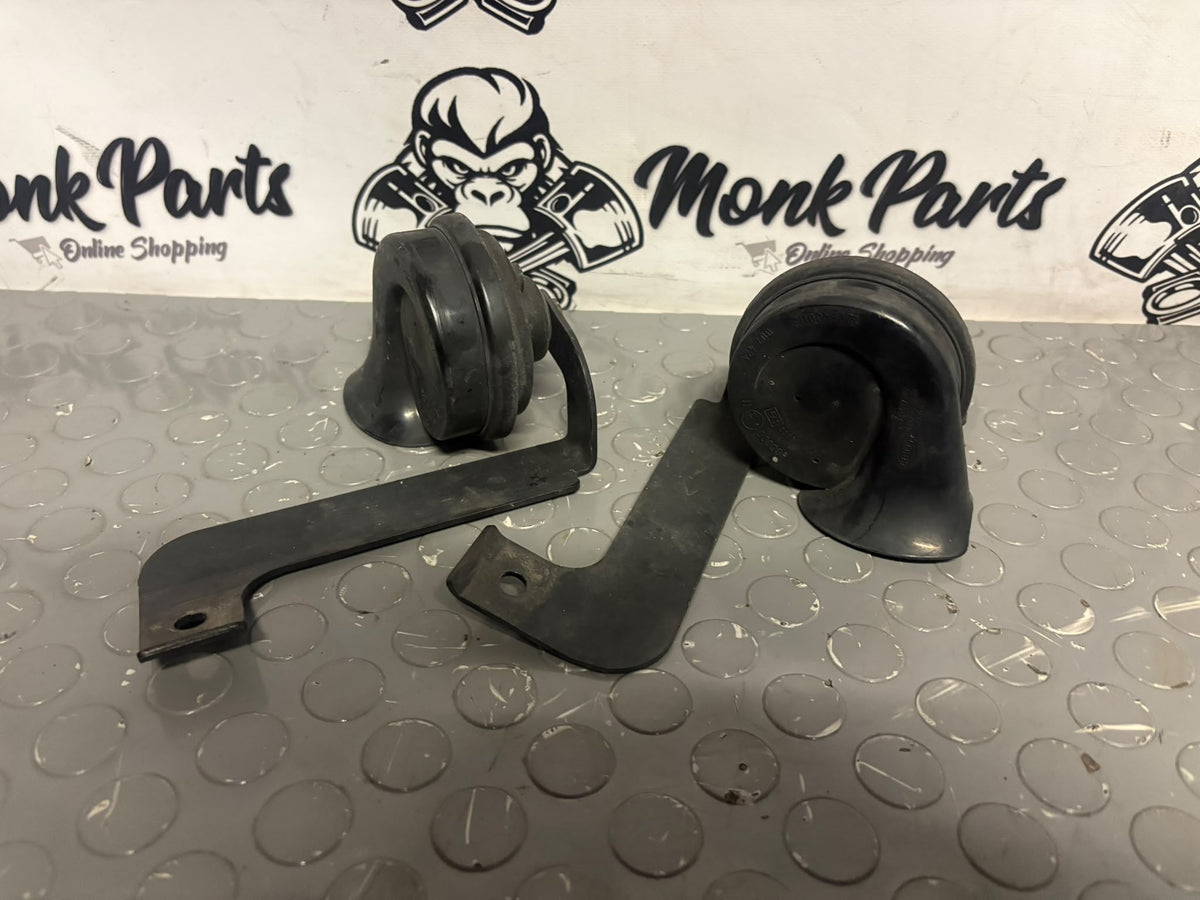 Bocinas claxon VOLKSWAGEN TOUAREG 7L6951185 7L6951186