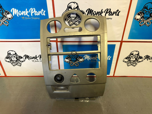 Moldura consola central RENAULT MEGANE II 8200178435