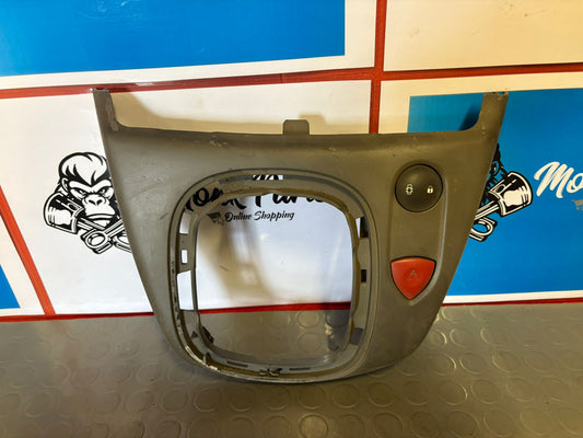 Moldura cambio RENAULT SCENIC II 8200231906