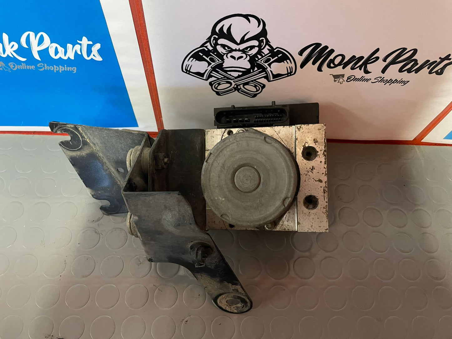 Modulo ABS RENAULT TWINGO II RS 8200896230