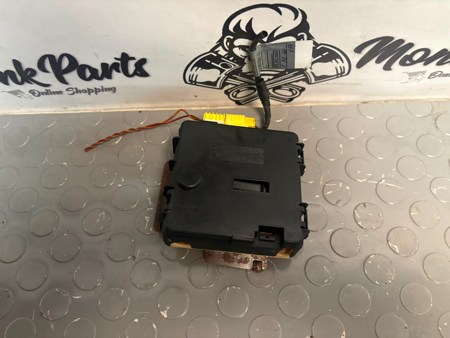 Caja borne BMW Z4 E85 E86 8387547
