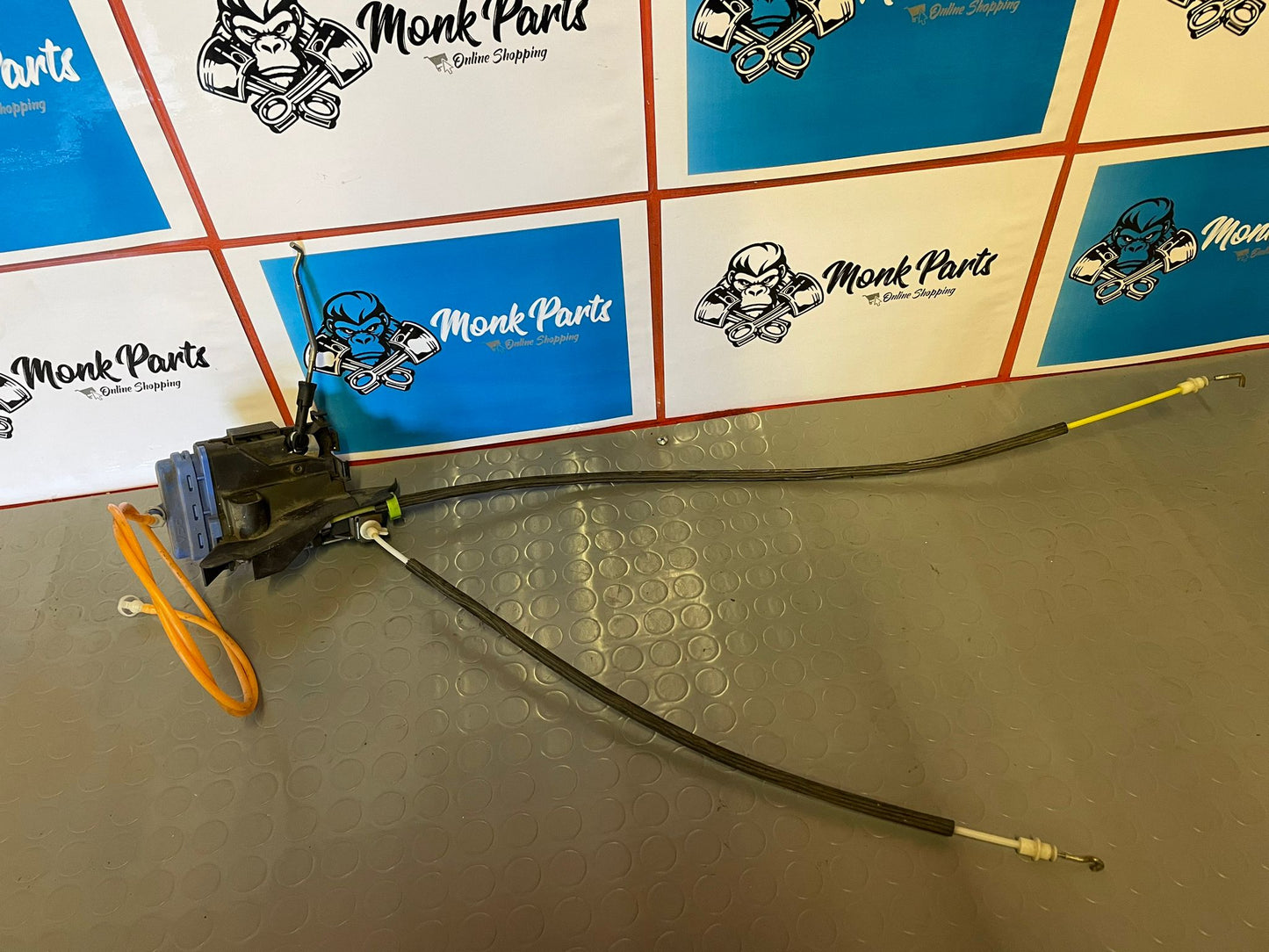 Cerradura trasera izquierda AUDI A4 B5 8D0839015A