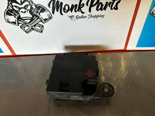 Tapa borne positivo AUDI A4 B8 y A5 8K0937517A