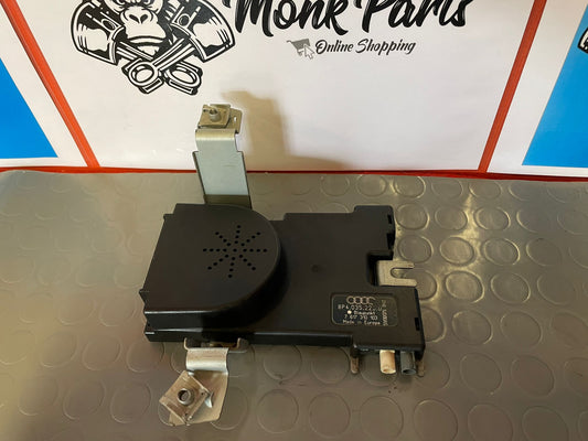 Amplificador antena AUDI A3 8P 8P4035225D