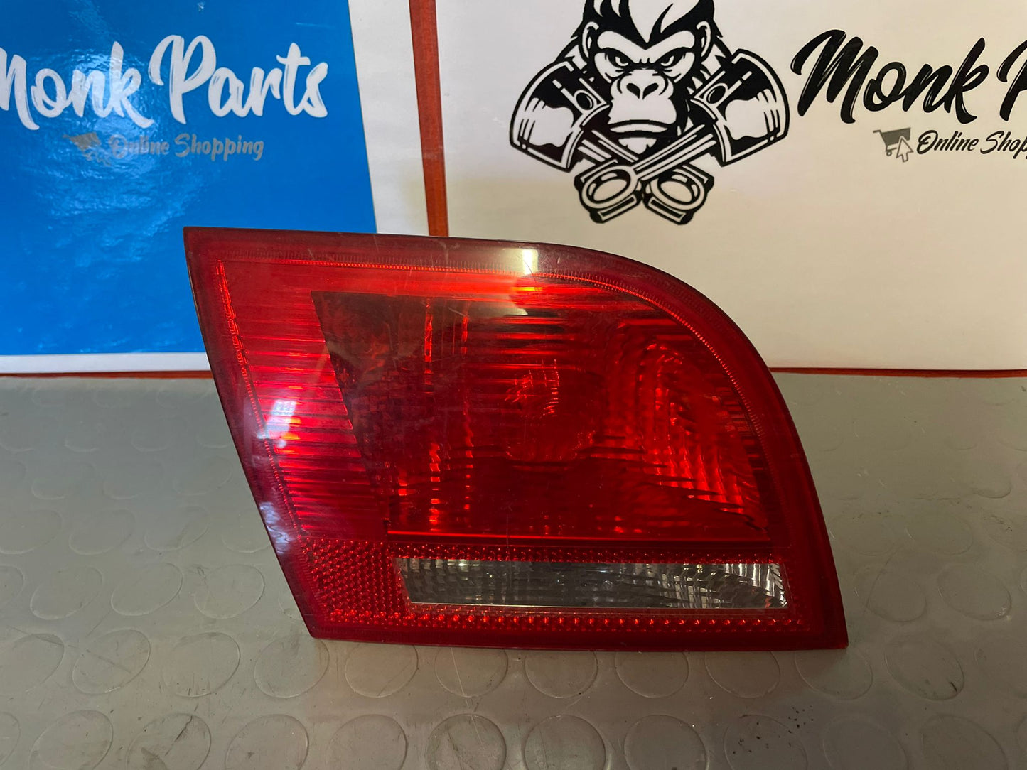 Piloto trasero izquierdo AUDI A3 8P SPORTBACK 8P4945093