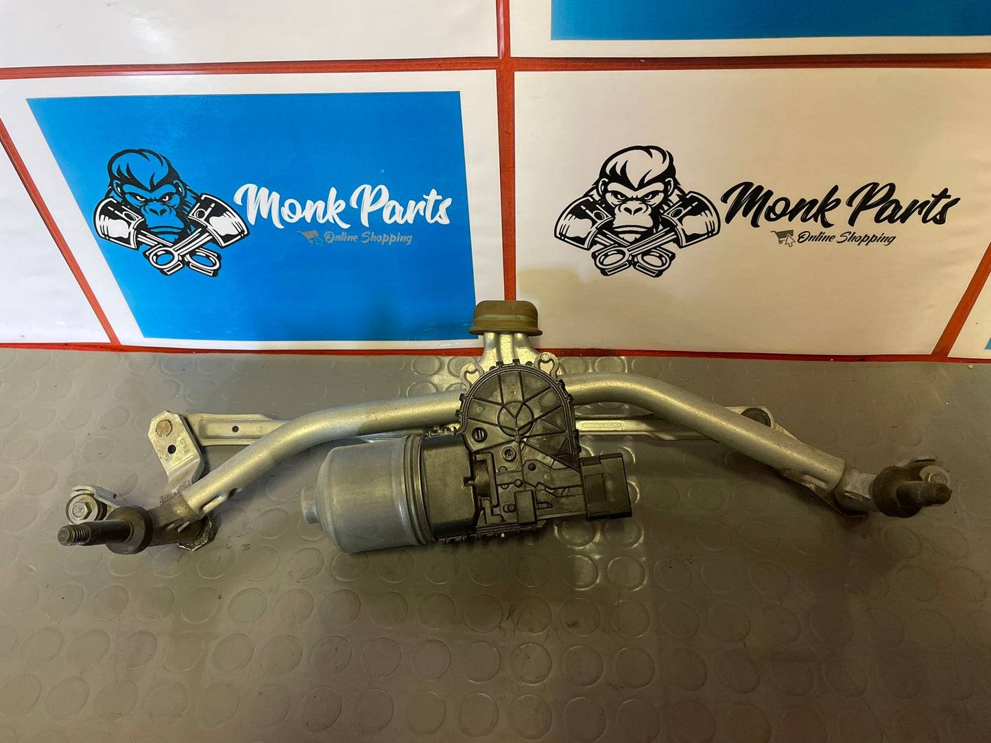 Motor limpia PEUGEOT 208 9673222580 0390241540