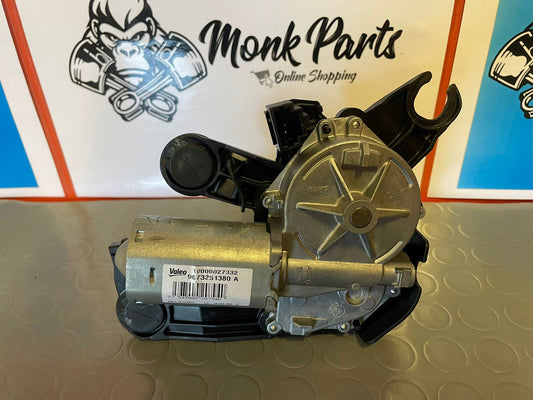 Motor limpia trasero PEUGEOT 208 9673251380