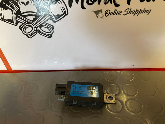 Amplificador antena PEUGEOT 208 9673439280-01