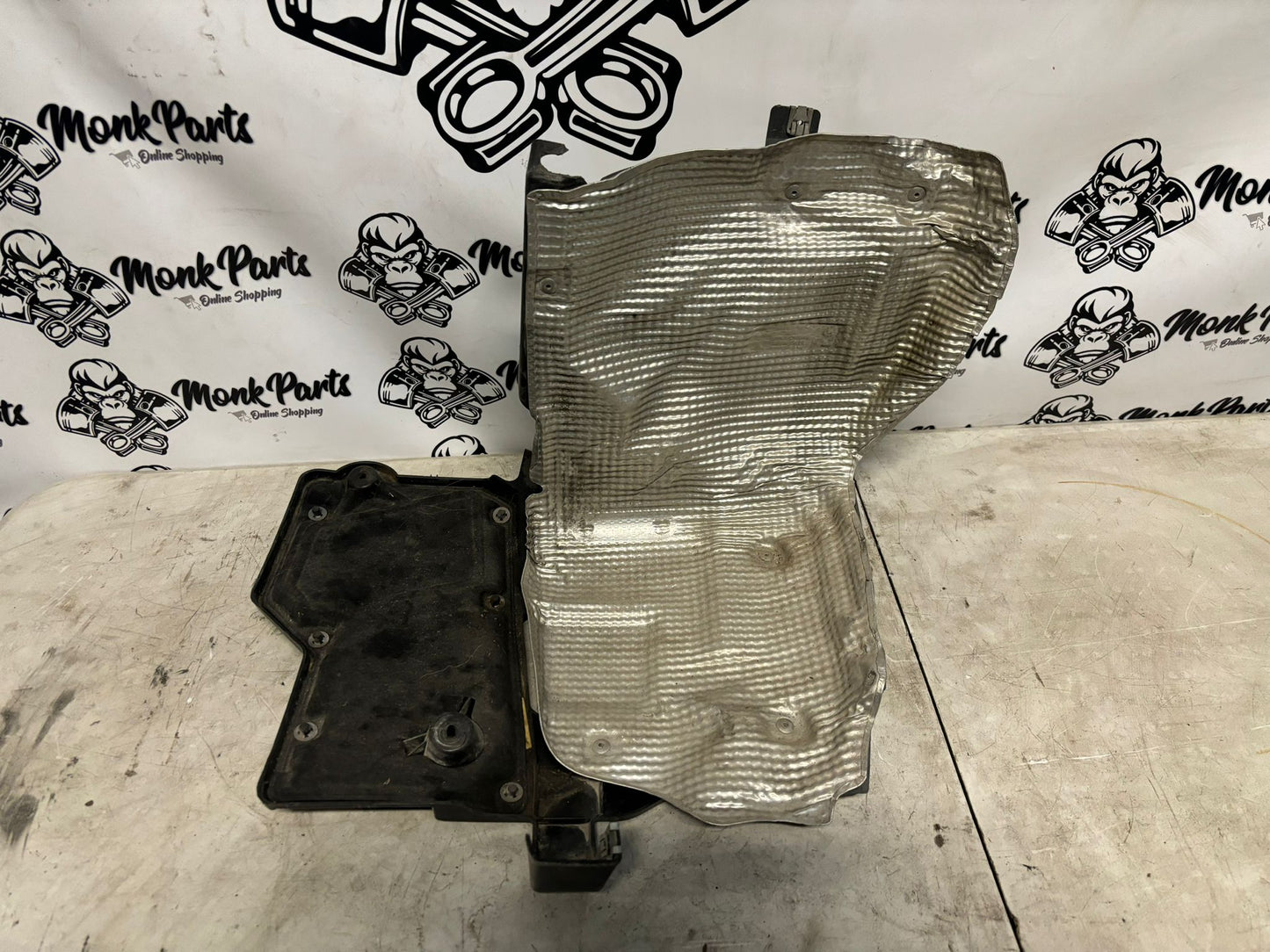 Soporte izquierdo paragolpes tras PORSCHE PANAMERA 97050563104