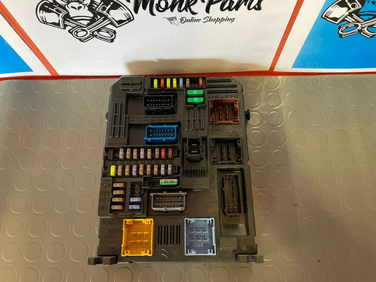 BSI Caja reles fusibles CITROEN PEUGEOT 9819851280-01