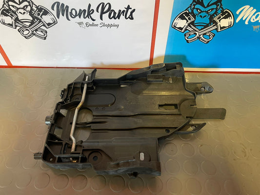 Soporte faro derecho PORSCHE 911 991 99163120203 991.631.202.03