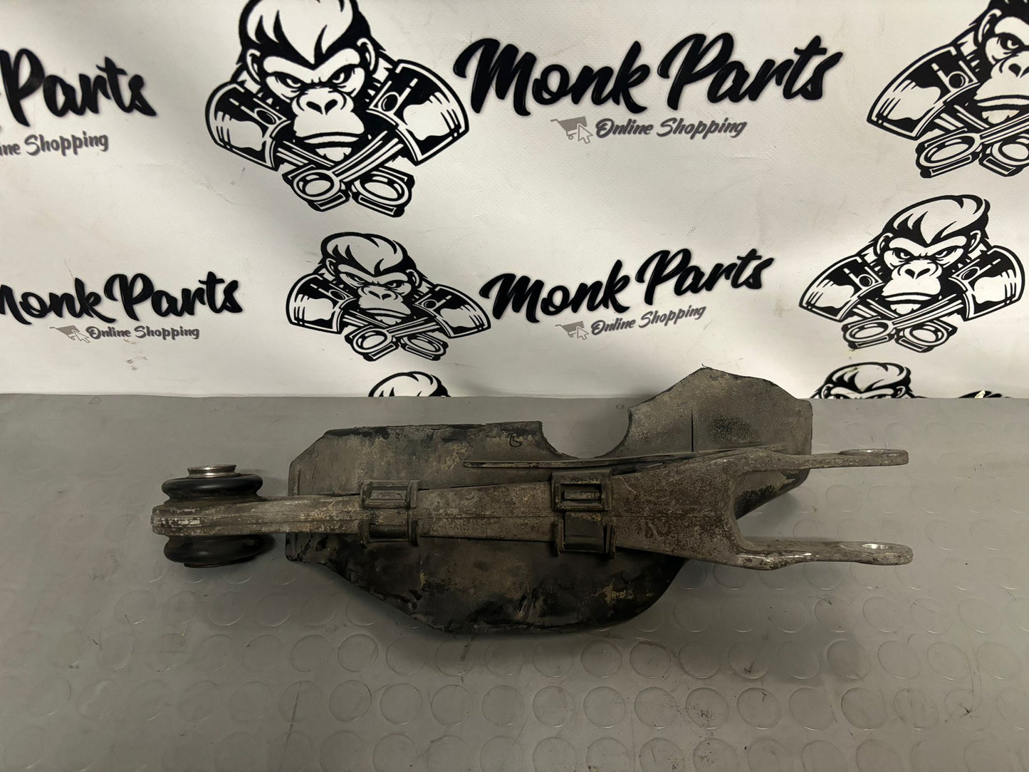Brazo suspension derecho PORSCHE 911 996 996.341.143.03 99634114303