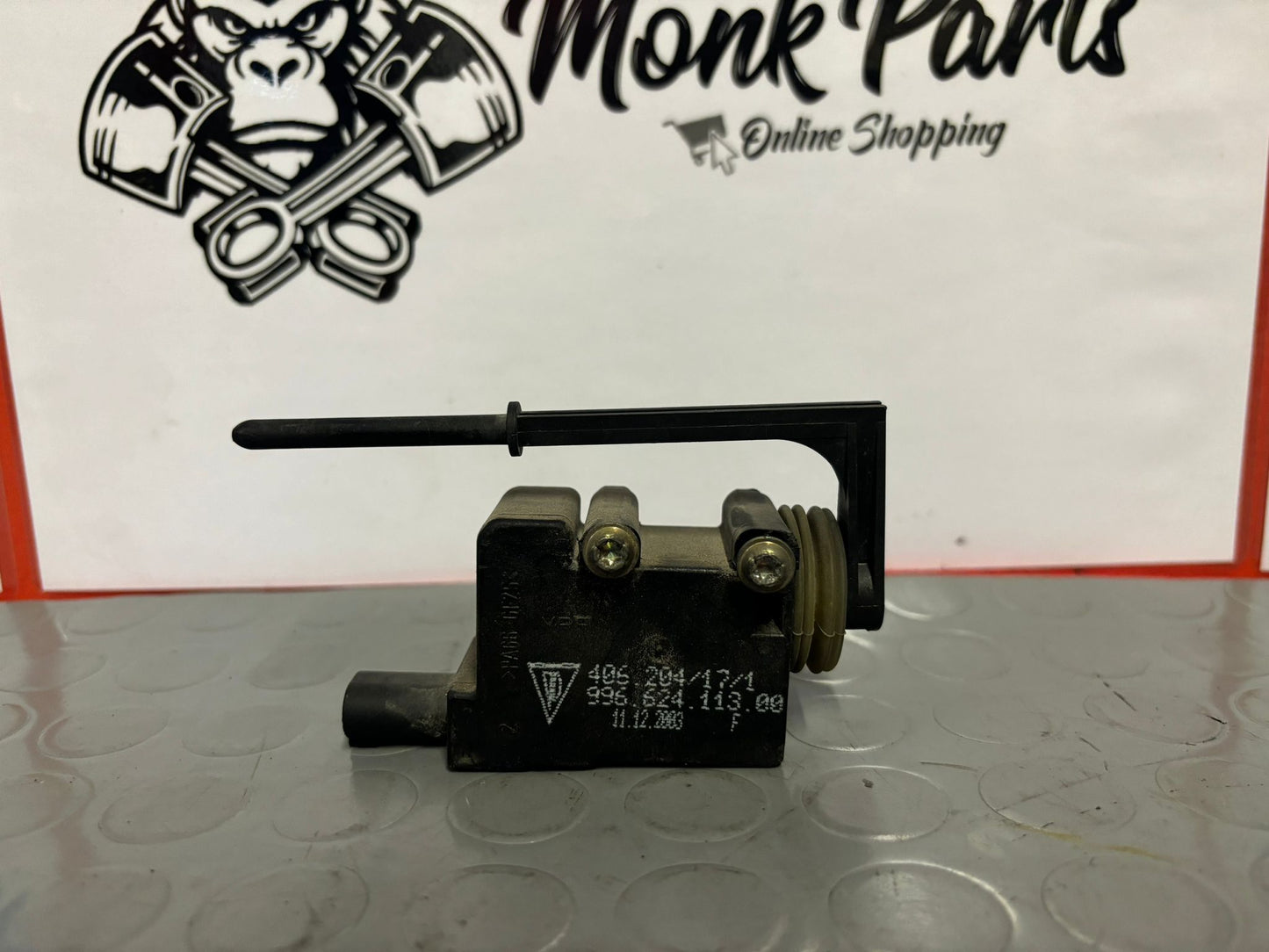 Motor tapa combustible PORSCHE 911 996 99662411300 996.624.113.00