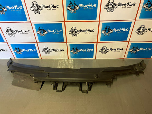 Moldura limpiaparabrisas PORSCHE 997 y 987 BOXSTER CAYMAN 99757256306 997.572.563.06