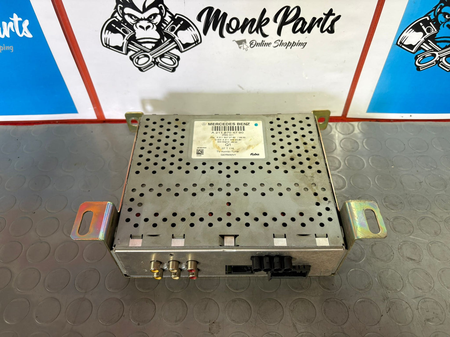 Amplificador sonido radio MERCEDES G W463 A2118704790