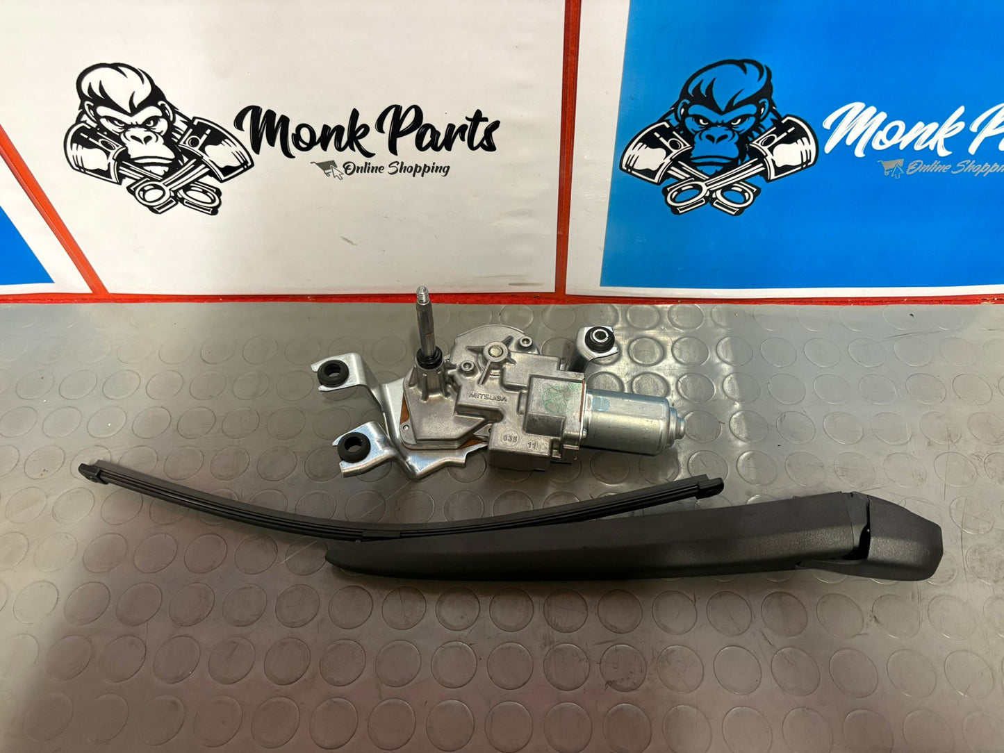 Motor limpia trasero MERCEDES E GLE GLC EQE EQS A2479065202 , NUEVO