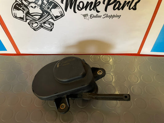 Valvula admision MERCEDES A6111500494