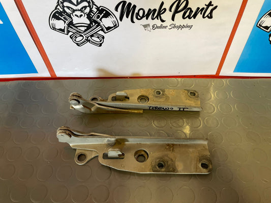 Bisagras capo NISSAN TERRANO II 2