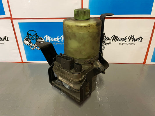 Bomba direccion SEAT IBIZA 6L 6Q0423156M