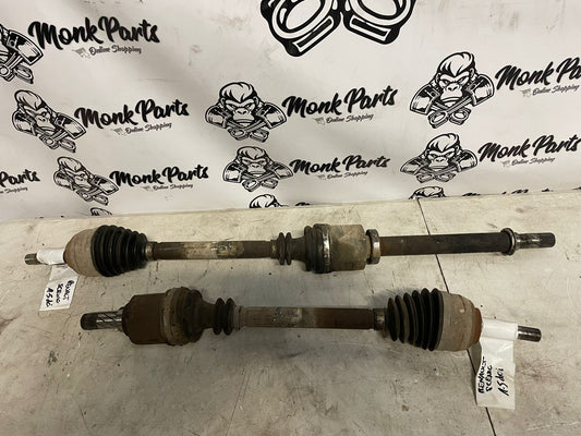 Transmisiones RENAULT SCENIC II 1.5 DCI 8200330413 (PRECIO UNIDAD)