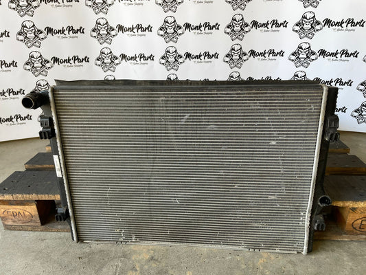 Radiador VOLKSWAGEN GOLF VII GTI 5Q0121251GN (con entrada rota)